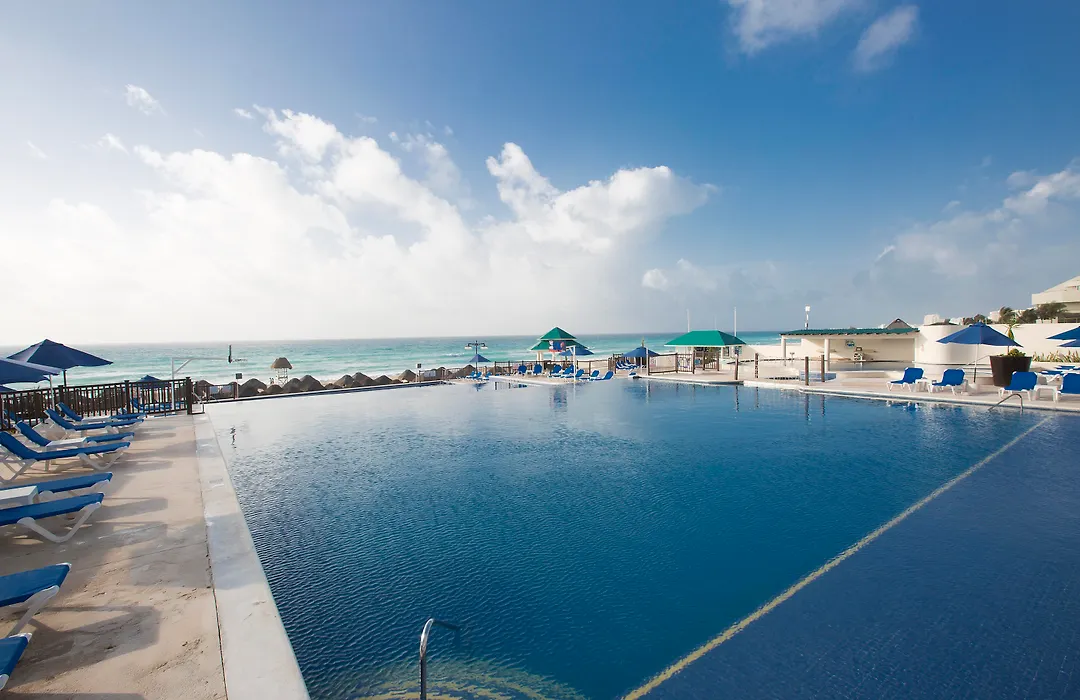 Seadust Cancun Beach Resort-1