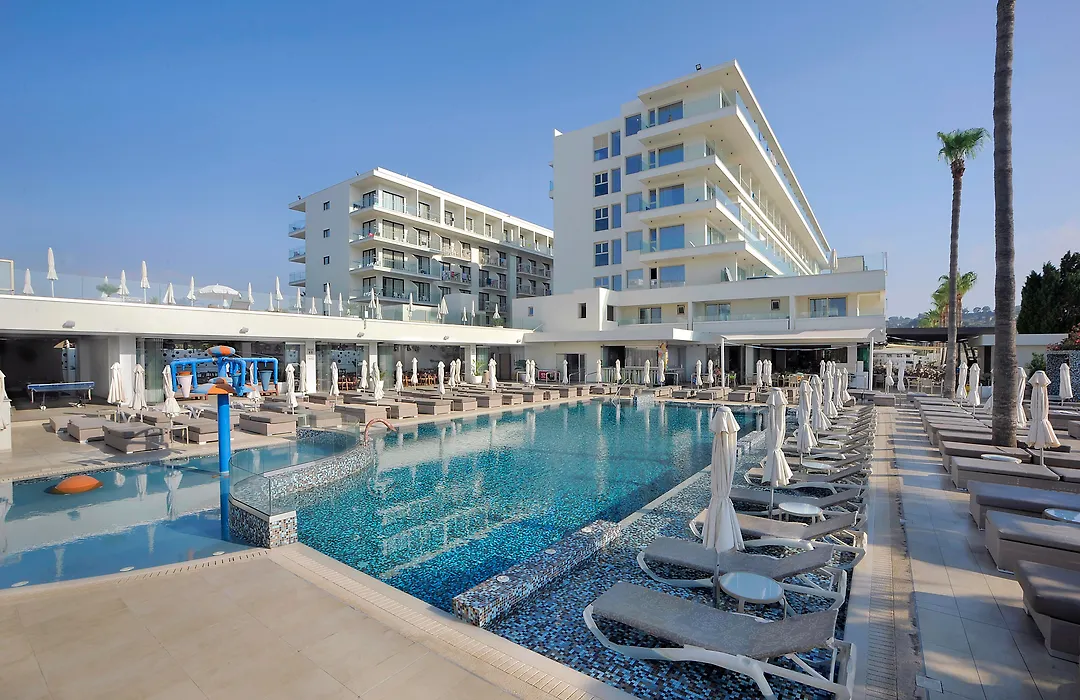 Nelia Beach Hotel&Spa-1