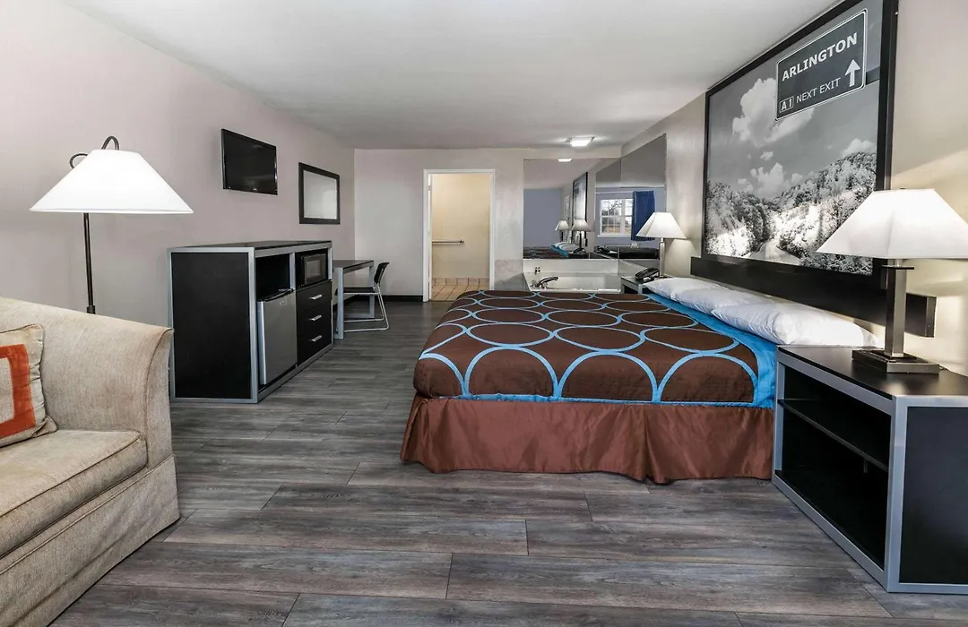 Super 8 By Wyndham Arlington Near At&T Stadium-1