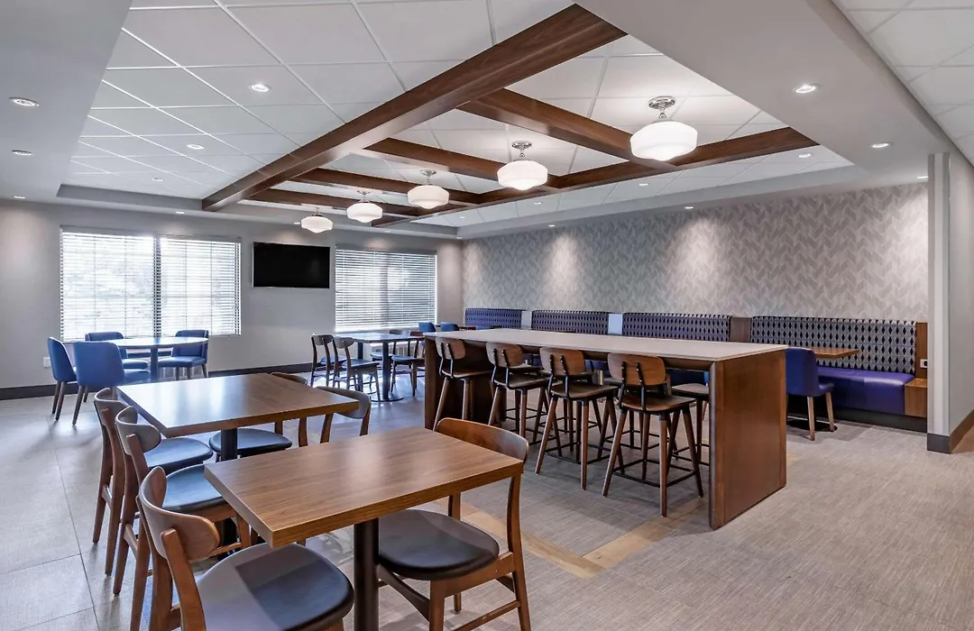 Comfort Inn Sarnia-1