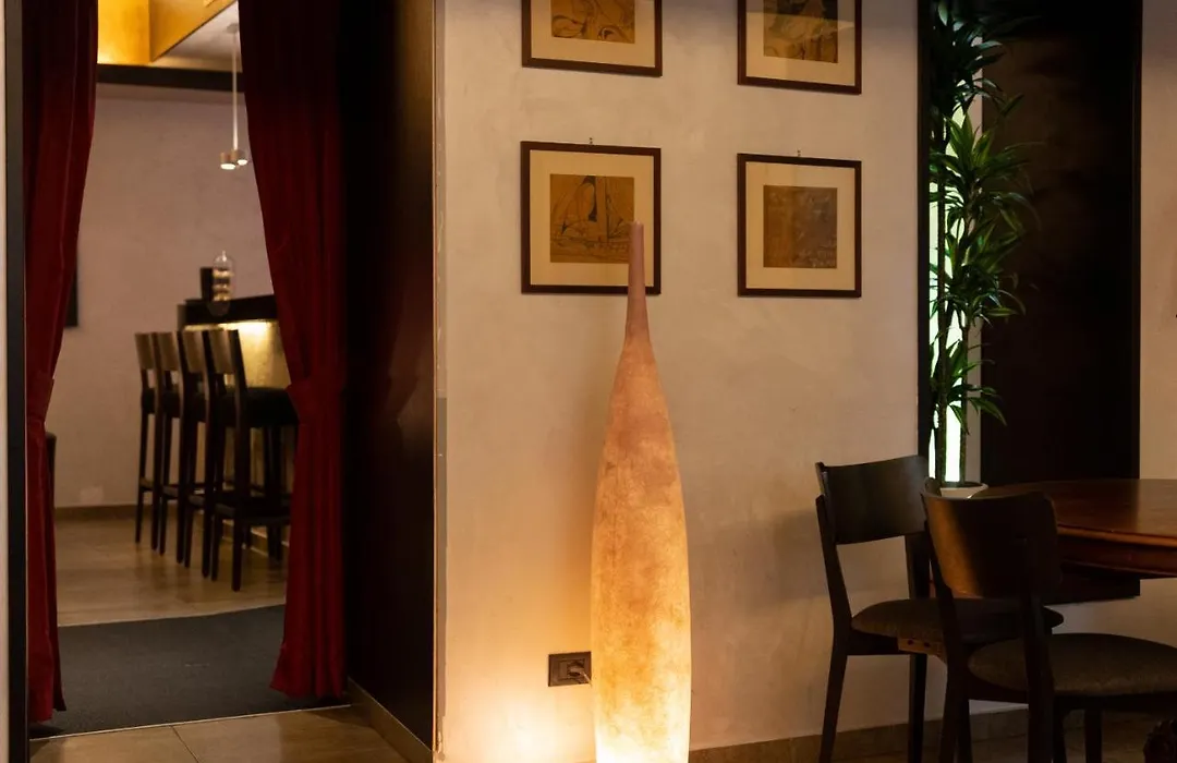 Hotel Re Di Roma-1