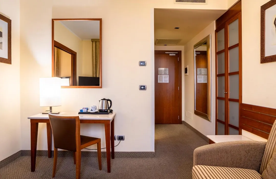Hotel Airone-1