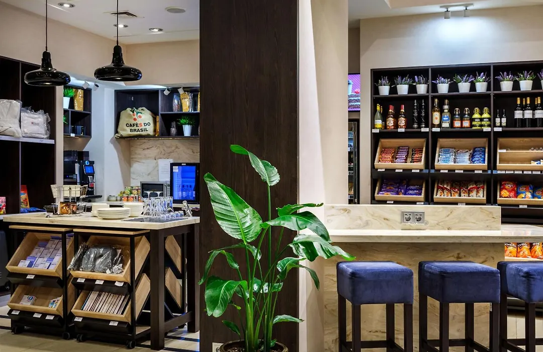 Hilton Garden Inn Krakow Airport-1