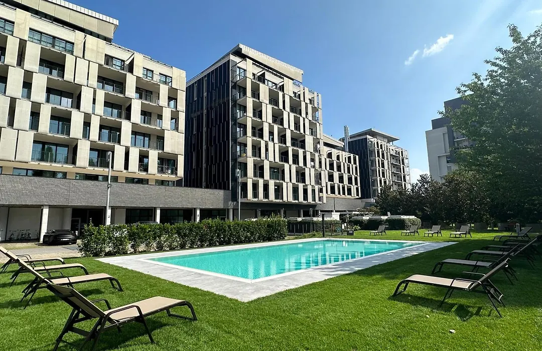 Ramada Plaza By Wyndham Milano-1