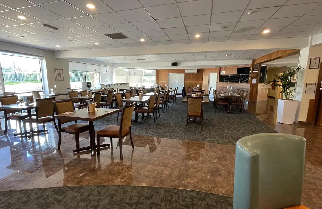 Auckland Airport Kiwi Hotel-1