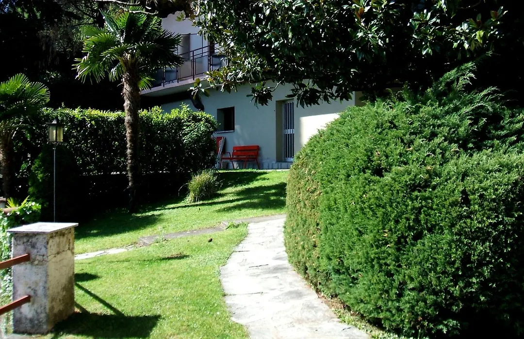 Garden Rooms 1-1