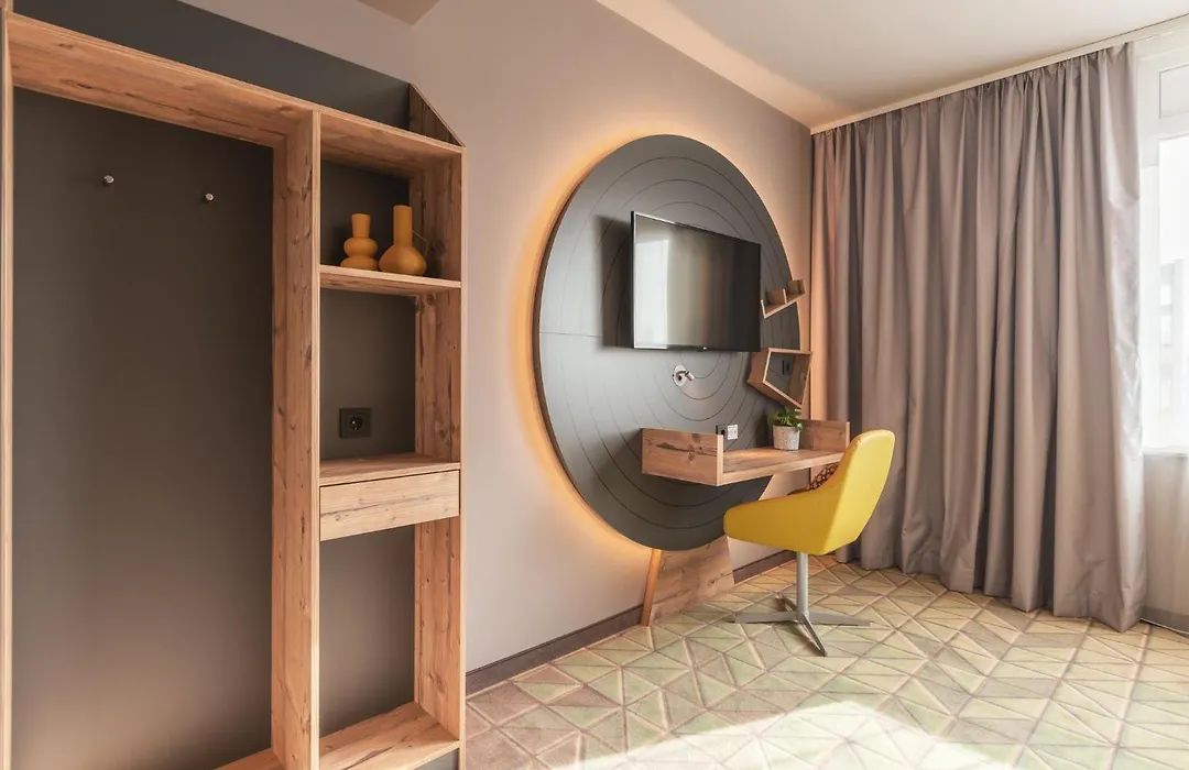 Holiday Inn - the niu, Mill Cologne Mülheim by IHG-1