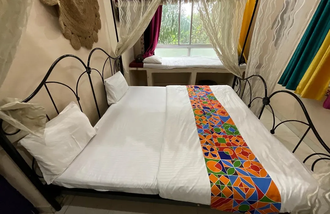 Hotel Hanuman Ghat On Lake Pichola-1