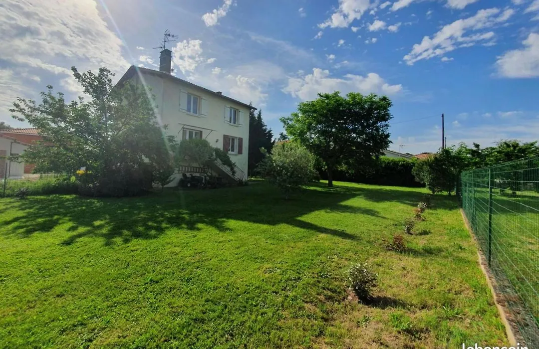 Villa La Libellule 160 m2 avec 5 Chambres 2 Sdb 2 Wc Grand Jardin et Parking Privé-1