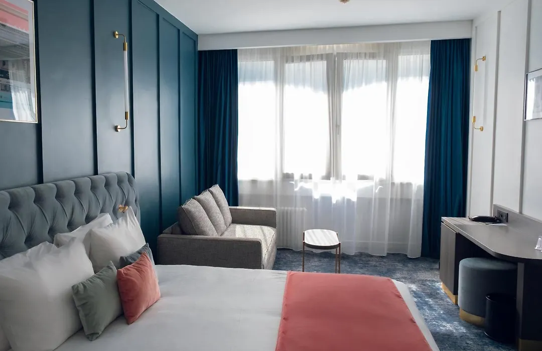 Pley Hotel-1