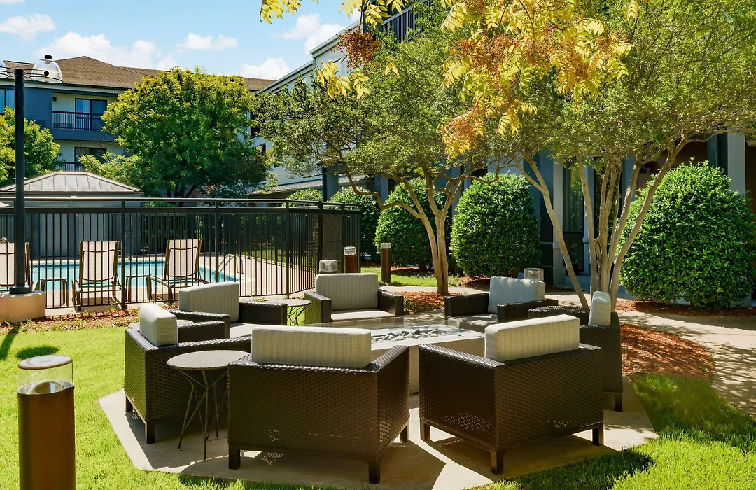 Courtyard By Marriott Dallas Lewisville-1