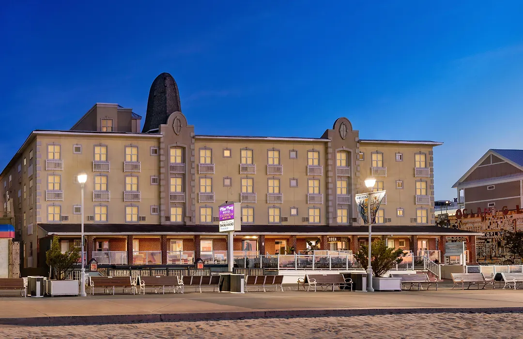 Plim Plaza Hotel-1