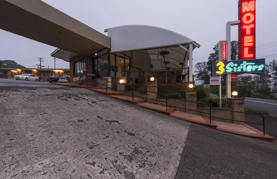 3 Sisters Motel-1
