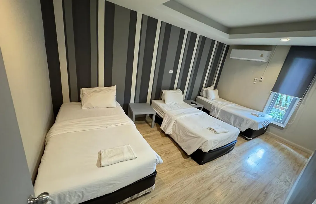 Paragon Inn-1