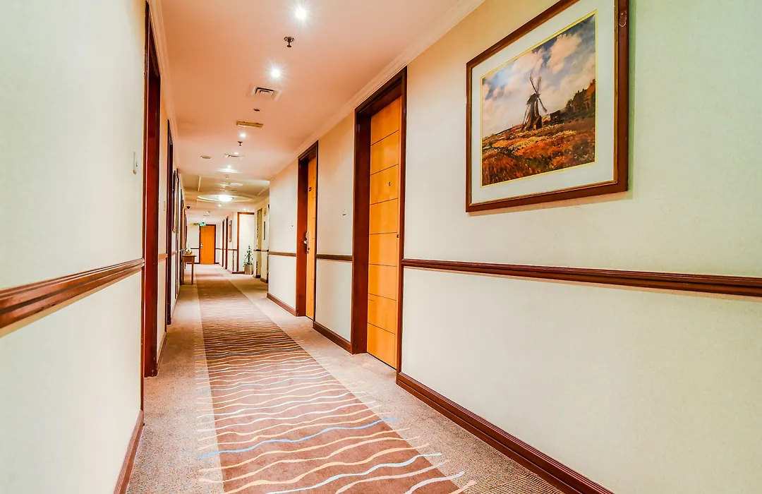 Landmark Summit Hotel-1