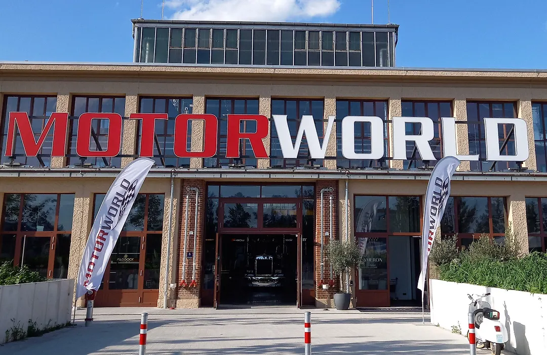 AMERON München Motorworld-1