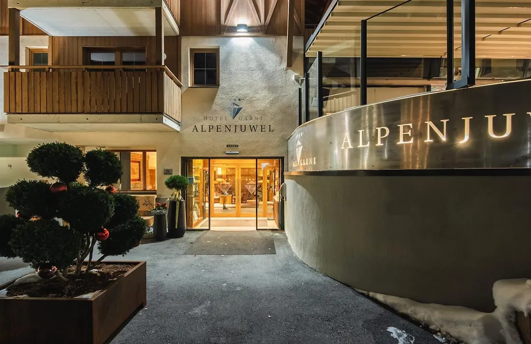 Hotel Garni Alpenjuwel-1