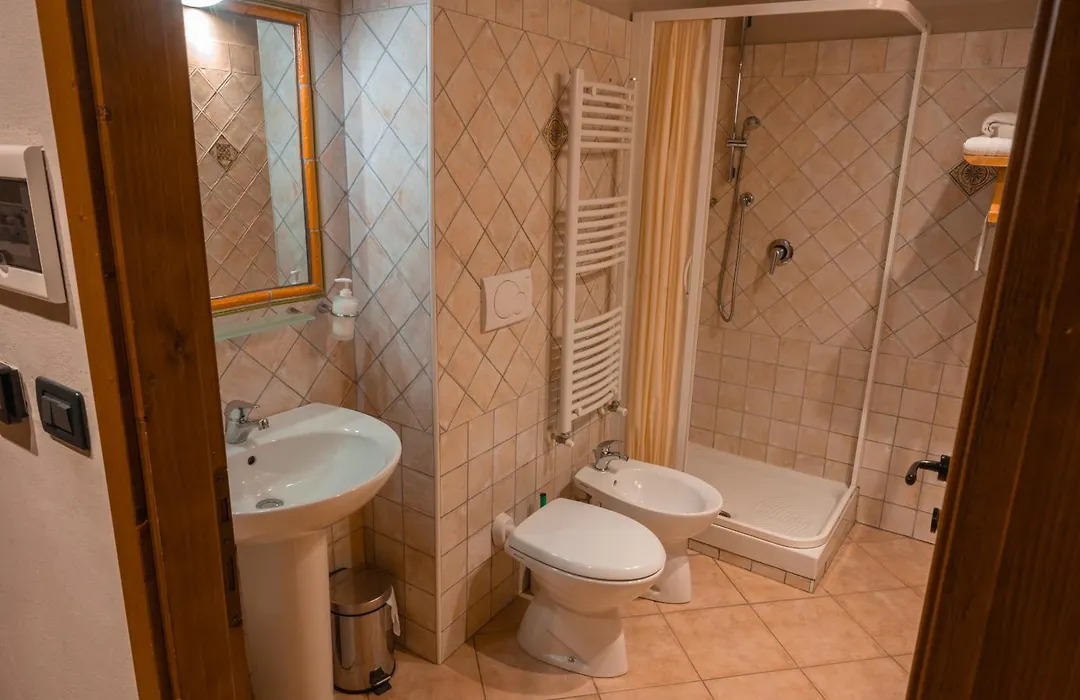 Chalet Della Guida-1