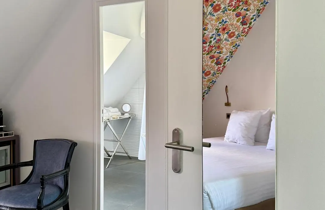 New Hotel Republique-1