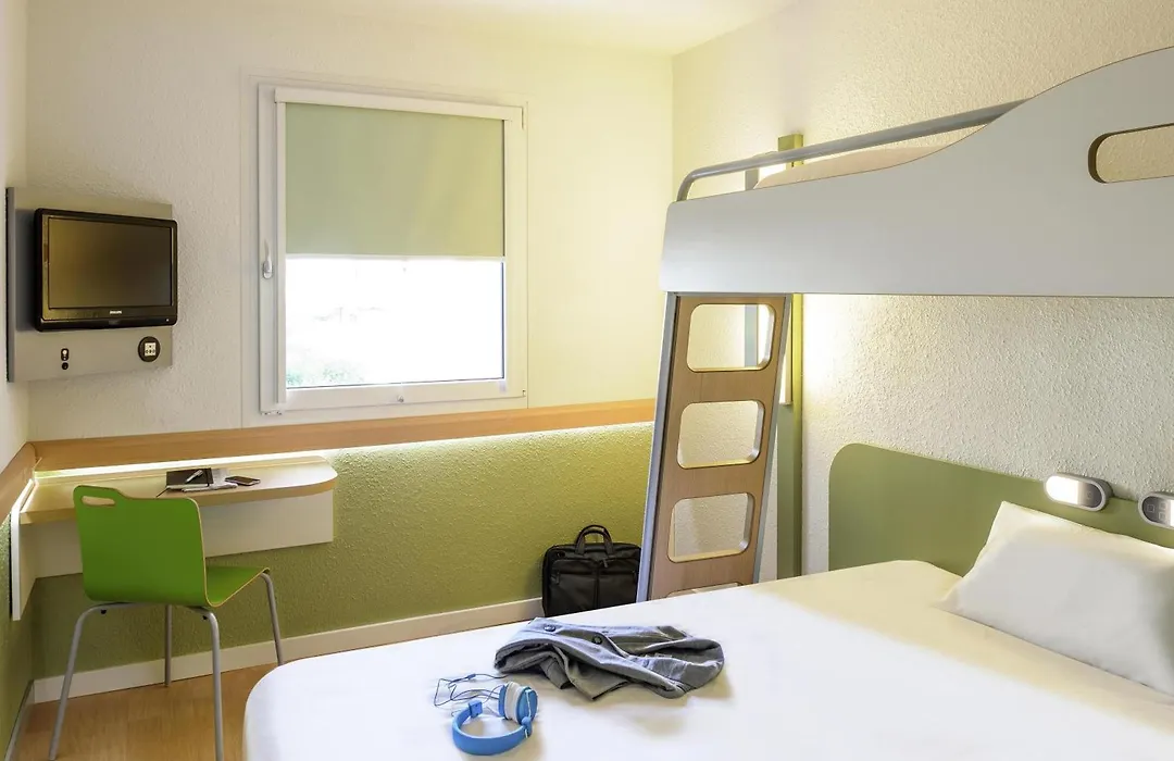 Ibis Budget Brugge Centrum Station-1