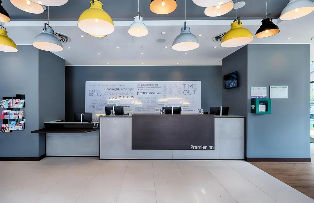 Premier Inn Lübeck City Centre-1
