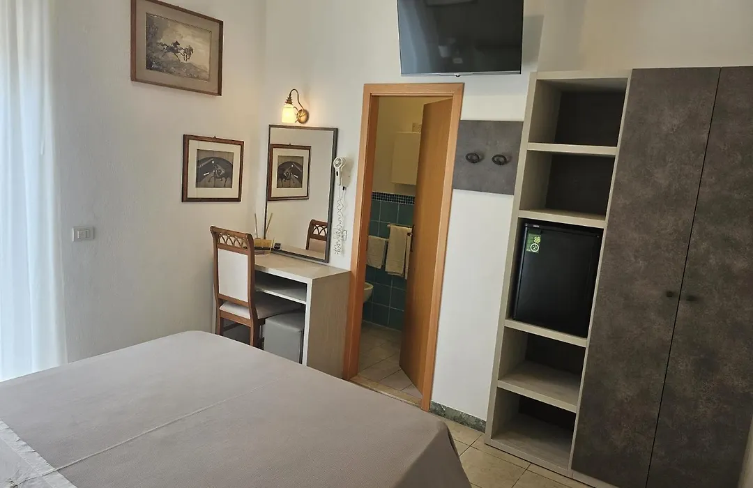 Hotel Ariella-1