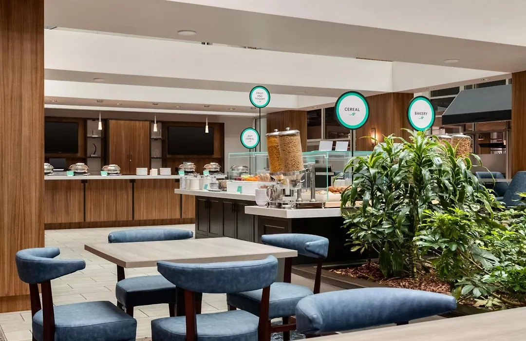 Embassy Suites By Hilton Atlanta At Centennial Olympic Park-1