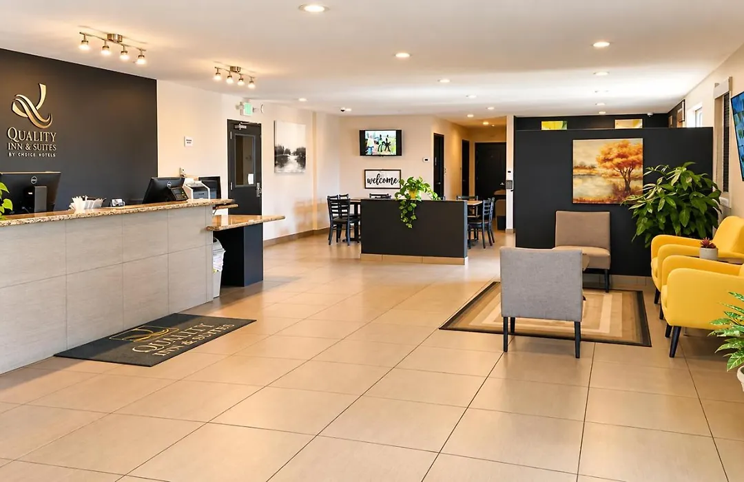 Quality Inn & Suites Near Downtown Bakersfield-1