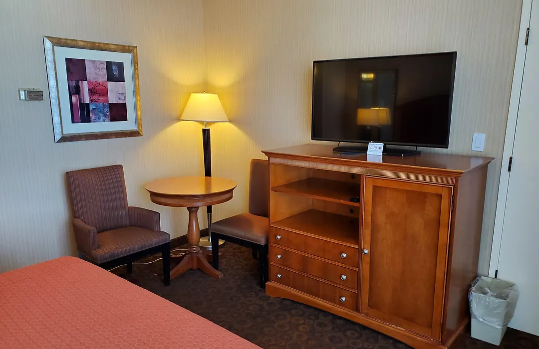 Royal Pacific Motor Inn-1