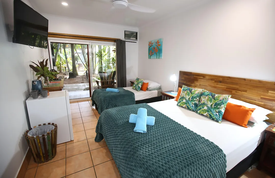 Rainforest Motel, Mission Beach-1