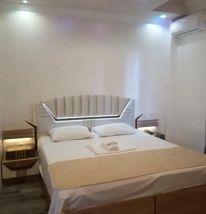 Hotel Royal Palace-1