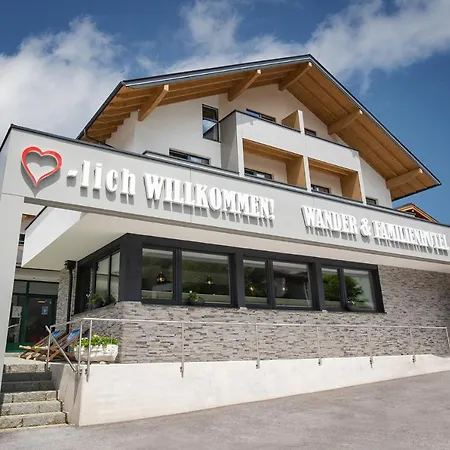 Wander- Und Familienhotel Erika-2