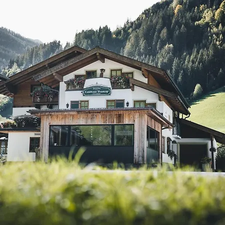 Hotel Landhaus Neumayr-3