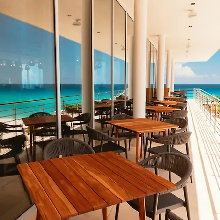 Emporio Cancun-3