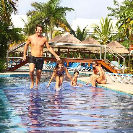 Sandos Caracol Nature Resort & Water Park All Inclusive (Adults Only)-2