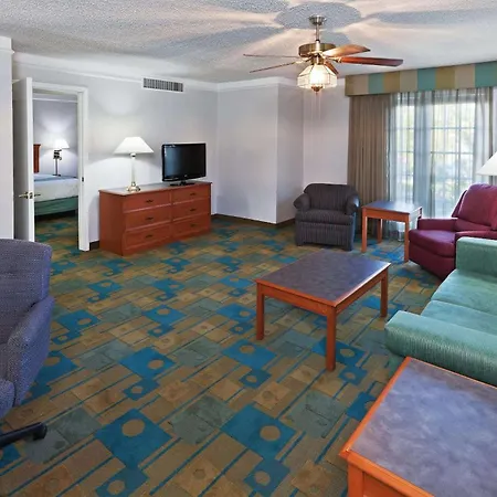 La Quinta Inn By Wyndham Austin Oltorf-2