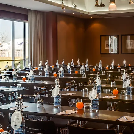 Protea Hotel By Marriott O R Tambo Airport-2