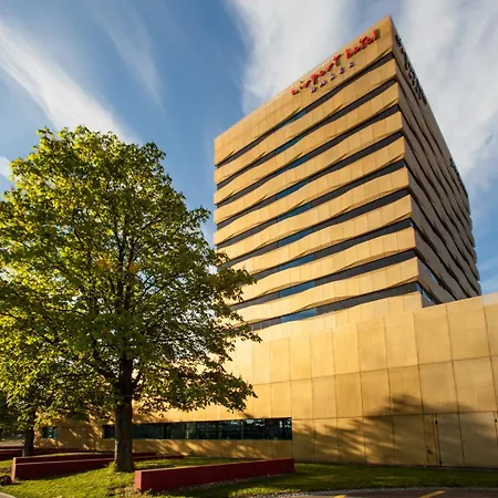 Airport Hotel Basel - Convenient&Friendly-3