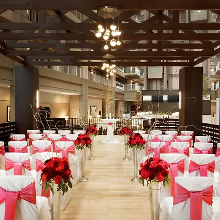 Embassy Suites By Hilton Chicago Lombard-2