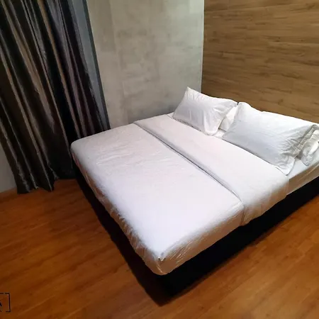 Insta Hotel-2