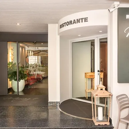 Hotel Mirage-2