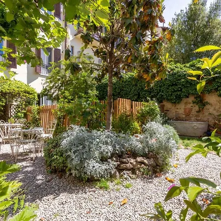 Secret Garden Firenze B&B-3