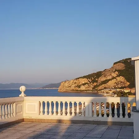 Lido Resort-3