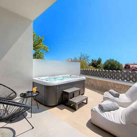 Madison Boutique, Faliraki-3