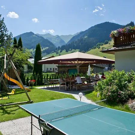 Hotel Landhaus Neumayr-2