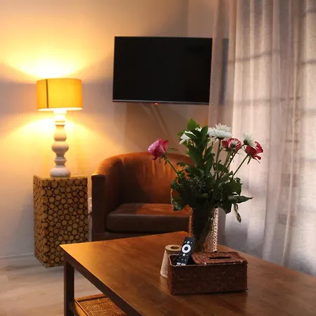 Montmartre Chalets & Venue-2