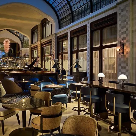 Four Seasons Hotel Gresham Palace Budapest-3
