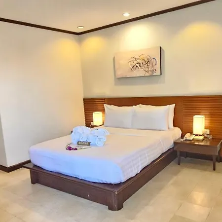 Thai House Beach Resort-2