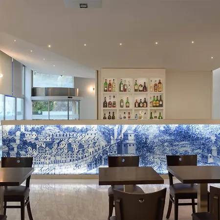 Tryp By Wyndham Porto Centro Hotel-3