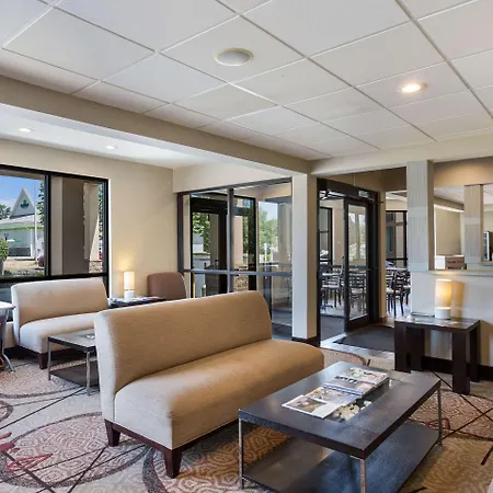 Quality Inn Albany Colonie-3